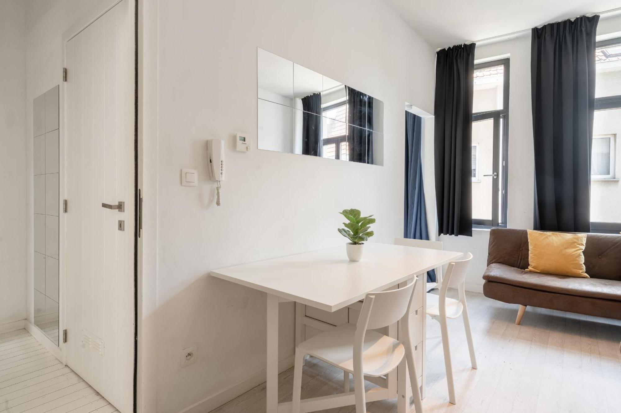 Beautiful Cozy Apartments In The Heart Of Antuérpia Exterior foto